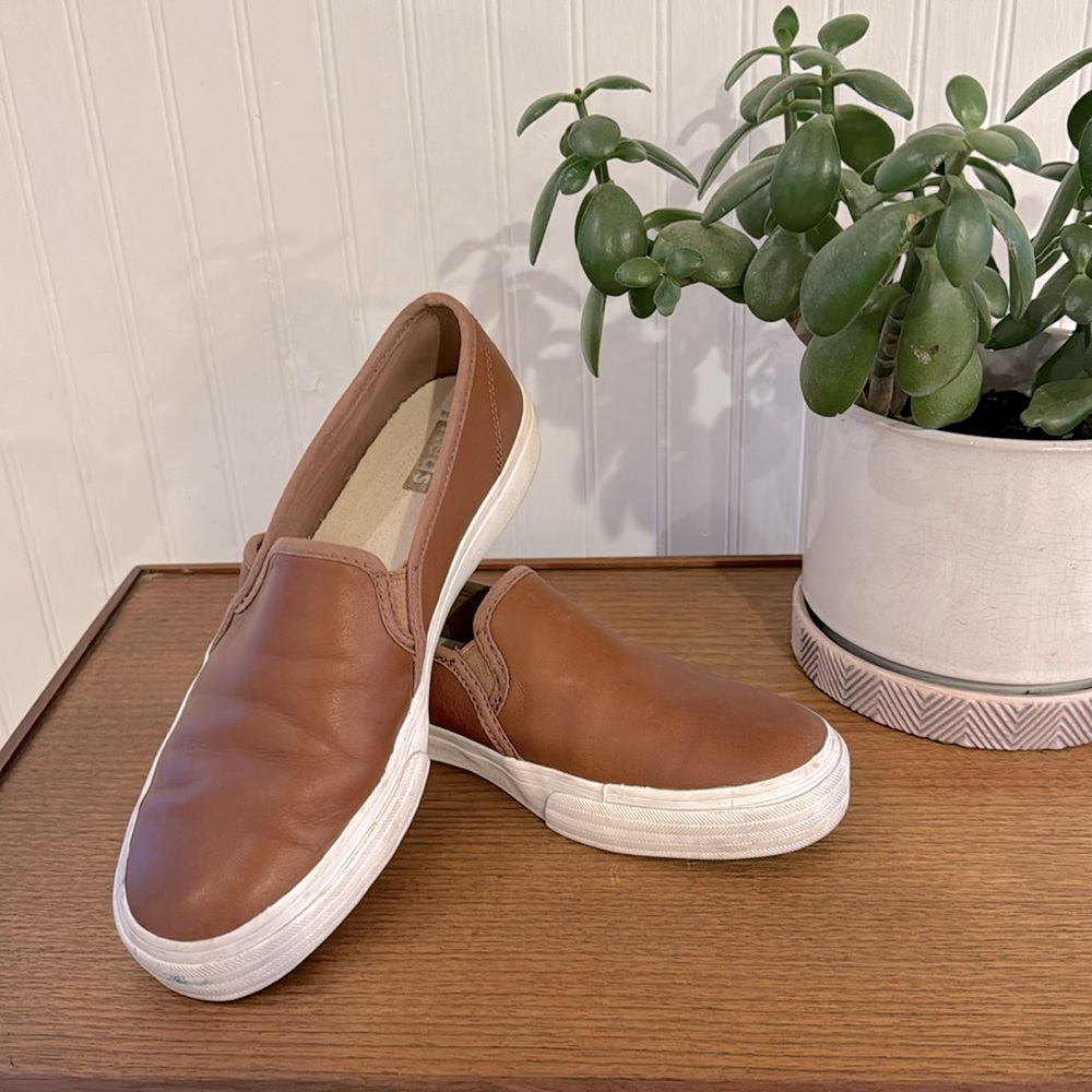 KEDS leather slip ons - women’s 7.5